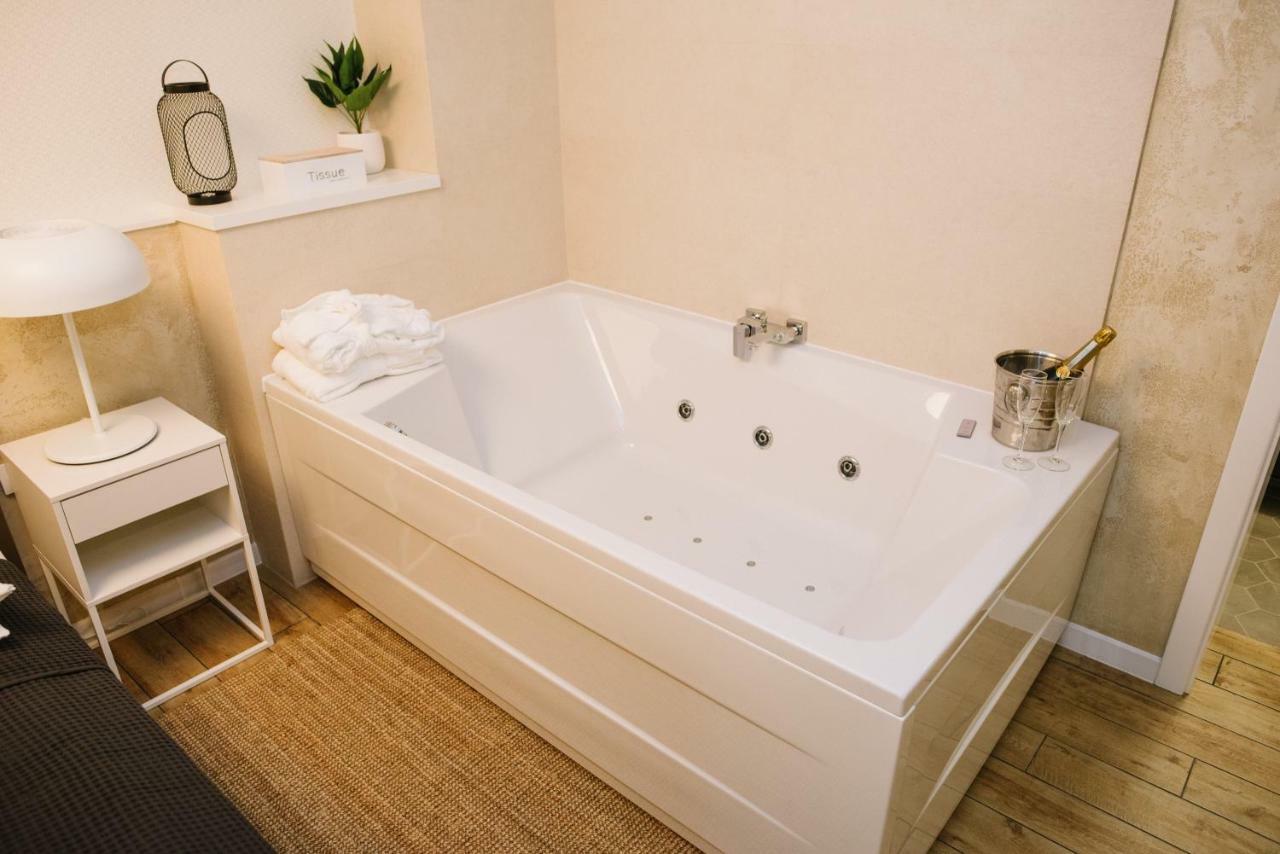 Apartman Donner Centar III Subotica Ngoại thất bức ảnh